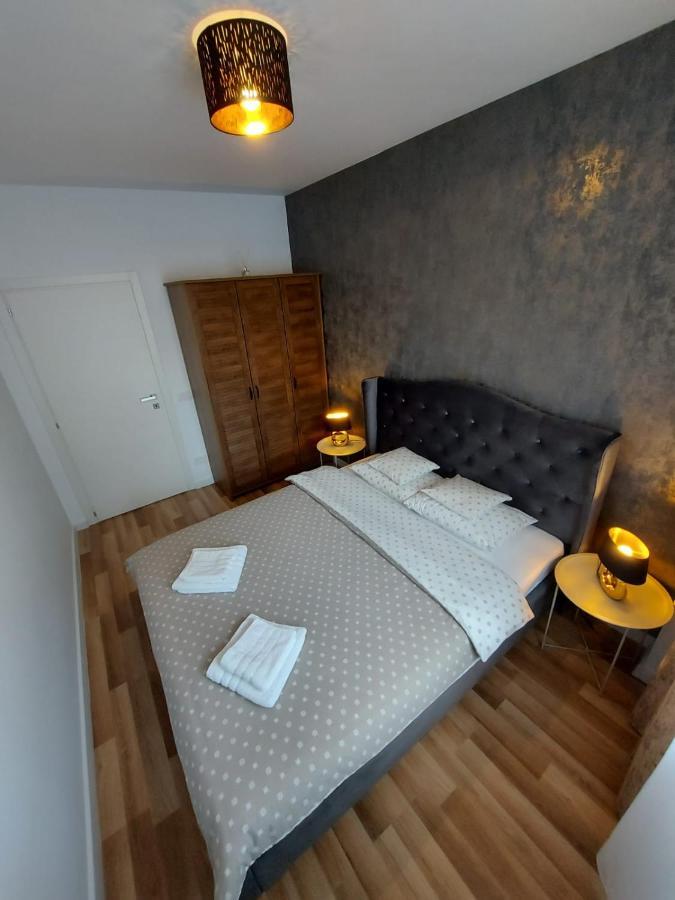 Panoramic Apartments Oradea Exteriör bild